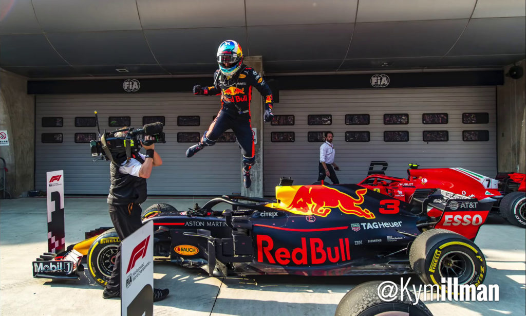 Daniel Ricciardo China jump