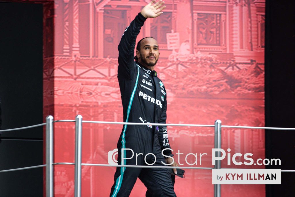 Formula-1-Lewis-Hamilton-Mercedes-Driver-Smiling-Waving-On-Podium