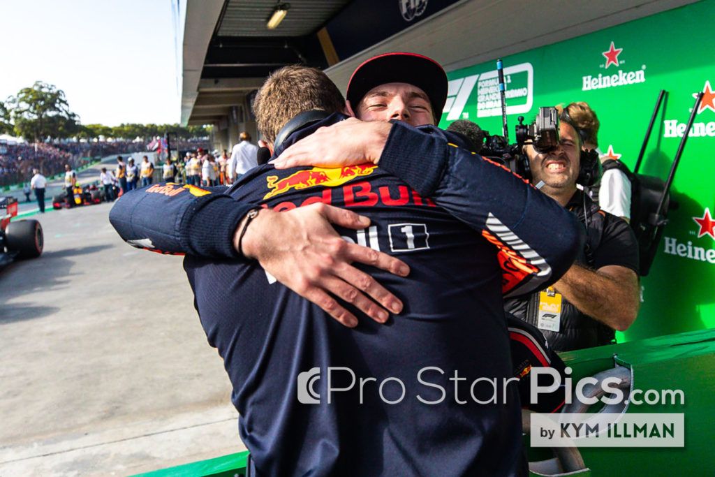 max-verstappen-hugging-trainer-after-pole-position