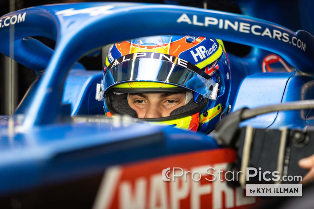 Piastri menguji mobil F1 Alpine