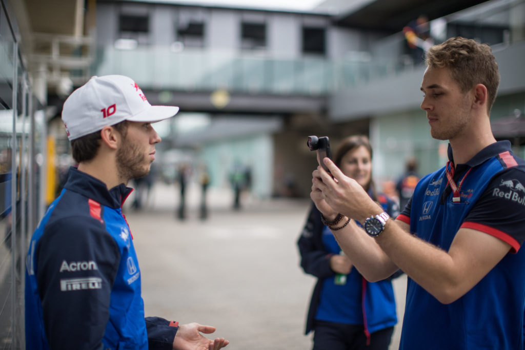 Video media sosial Pierre Gasly Josh Cruz