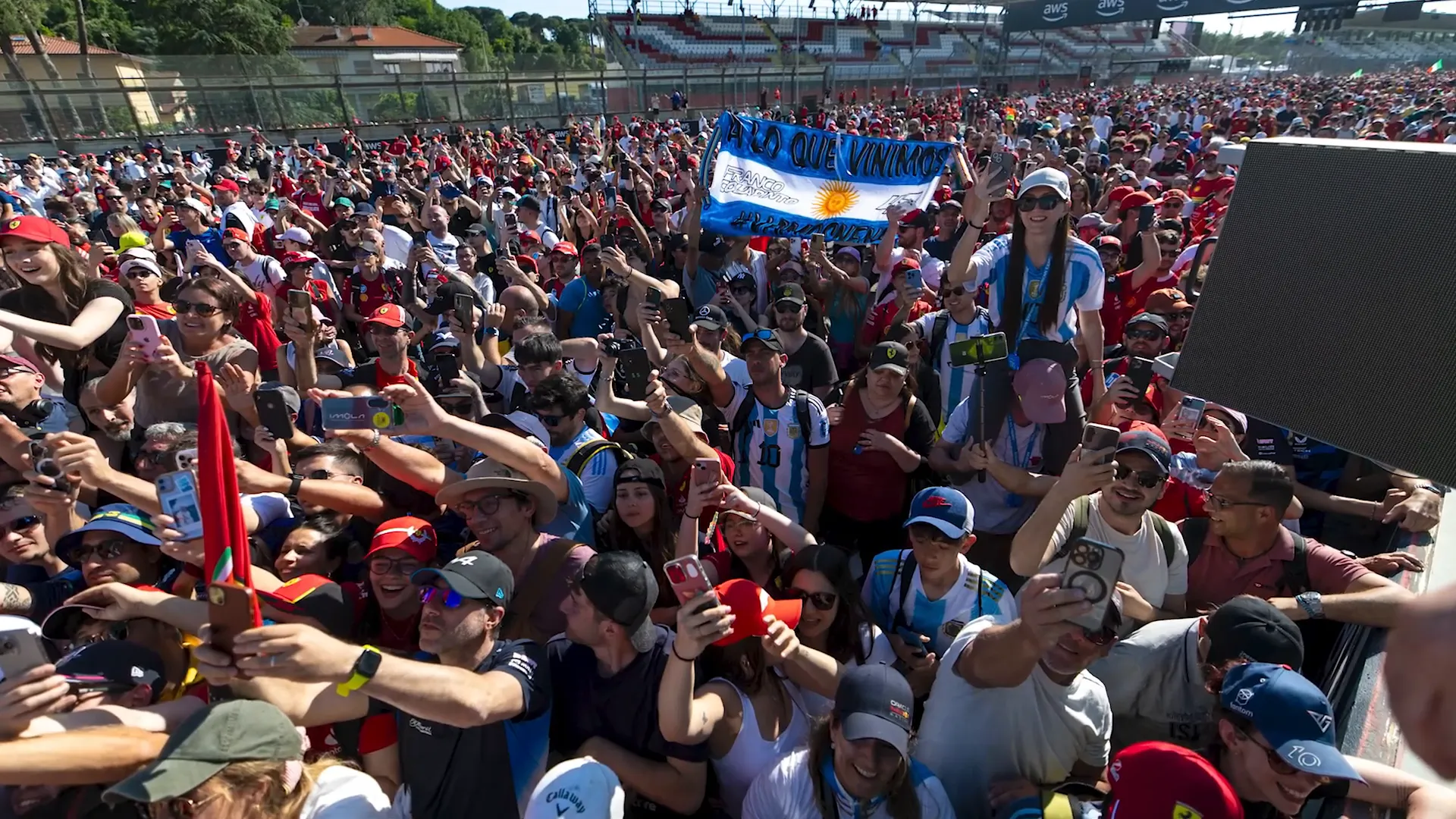Franco Colapinto with fans