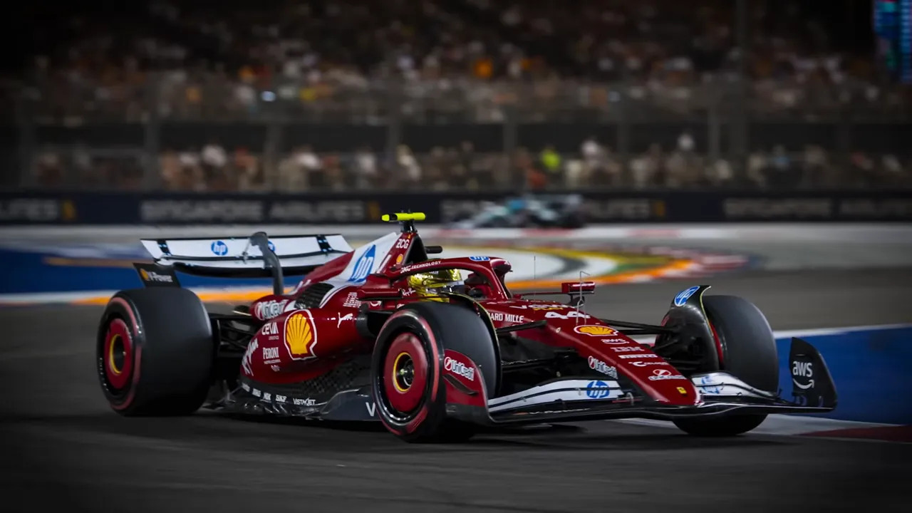 Fernando Alonso chasing Lewis Hamilton in the closing laps