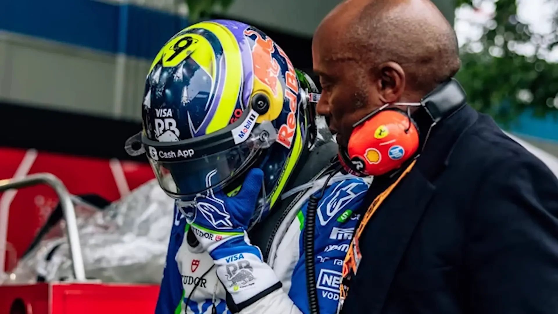 Lewis Hamilton congratulates Max Verstappen