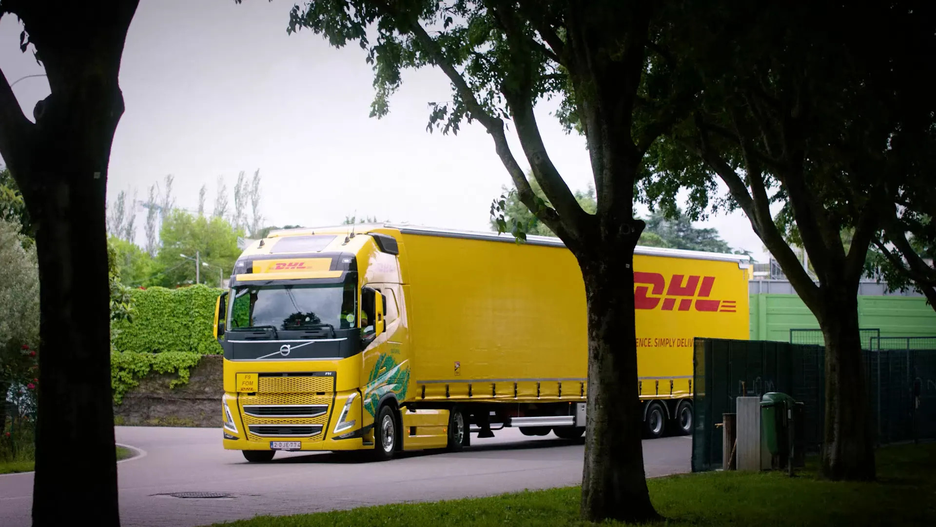 Loaded rig heading out from Spa towards Hungary in convoy