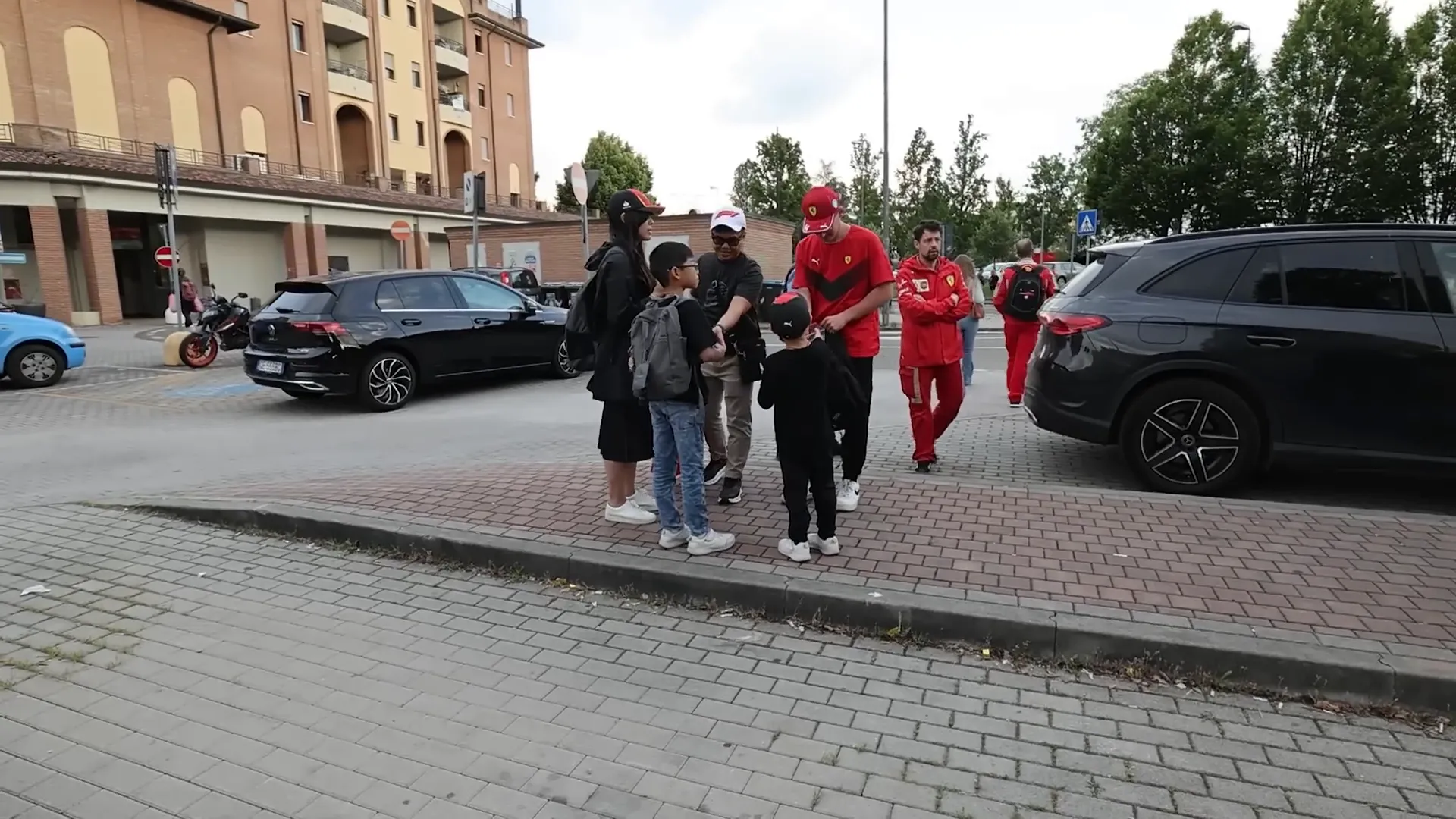 Fans waiting for drivers