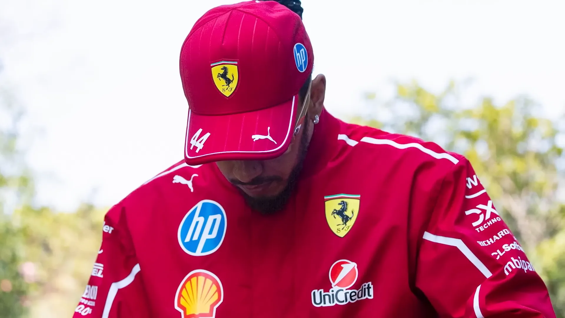 Lewis Hamilton signing autographs