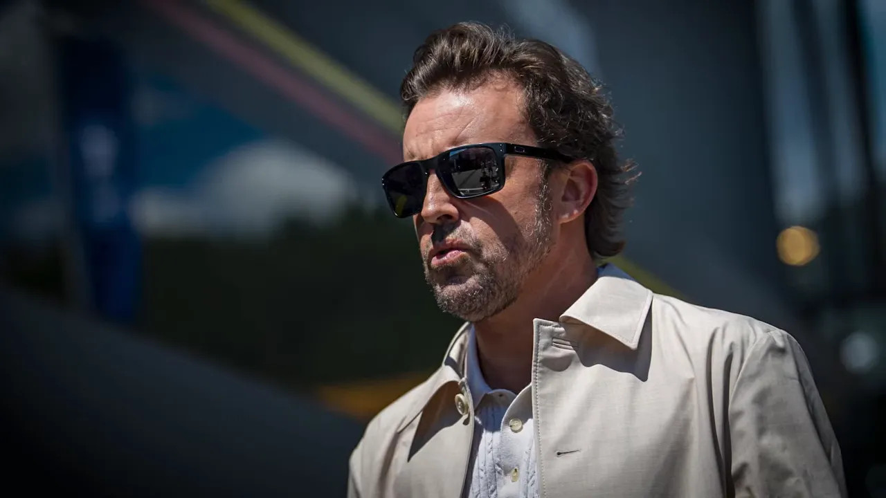 Prediction graphic showing Fernando Alonso with old position 5 and new position 15