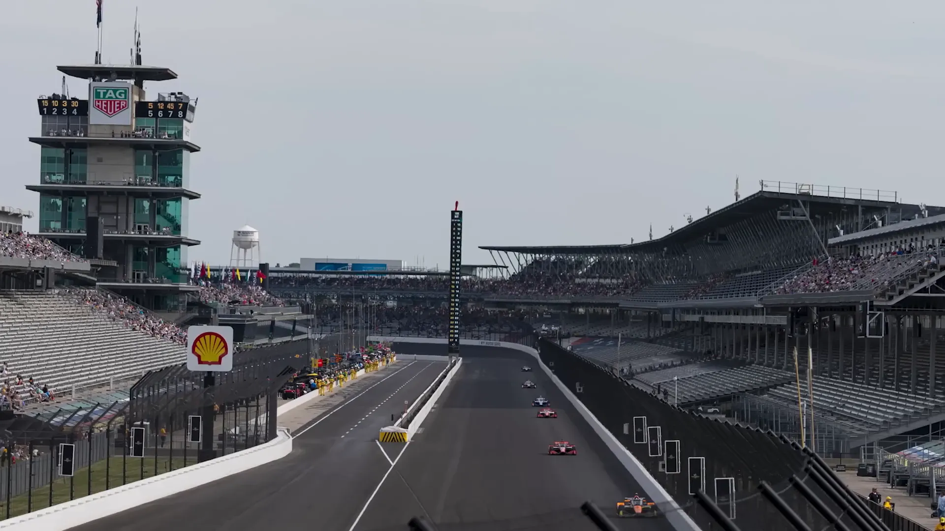 Fans discussing the clash between Canadian GP and Indy 500.