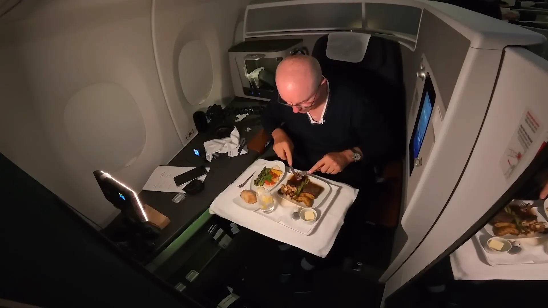 Lufthansa business class suite wardrobe