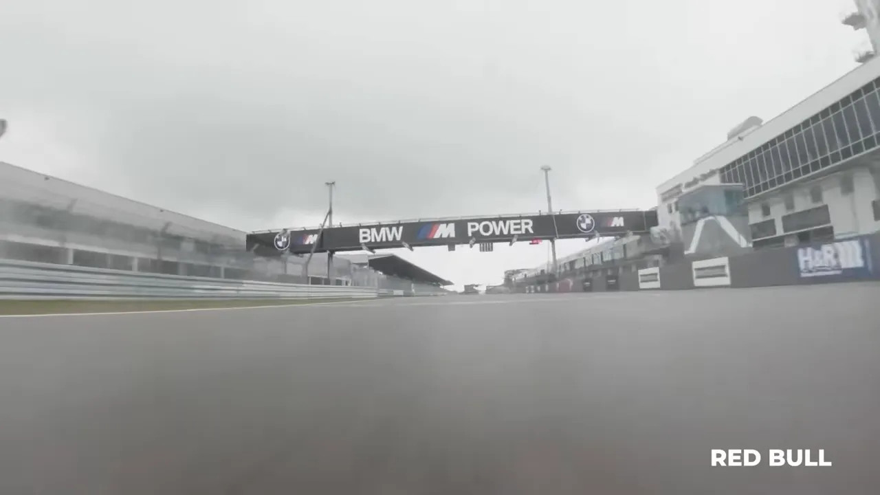 Nürburgring track view near the BMW M POWER bridge during qualifying
