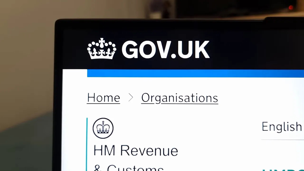 Computer screen showing HM Revenue and Customs website
