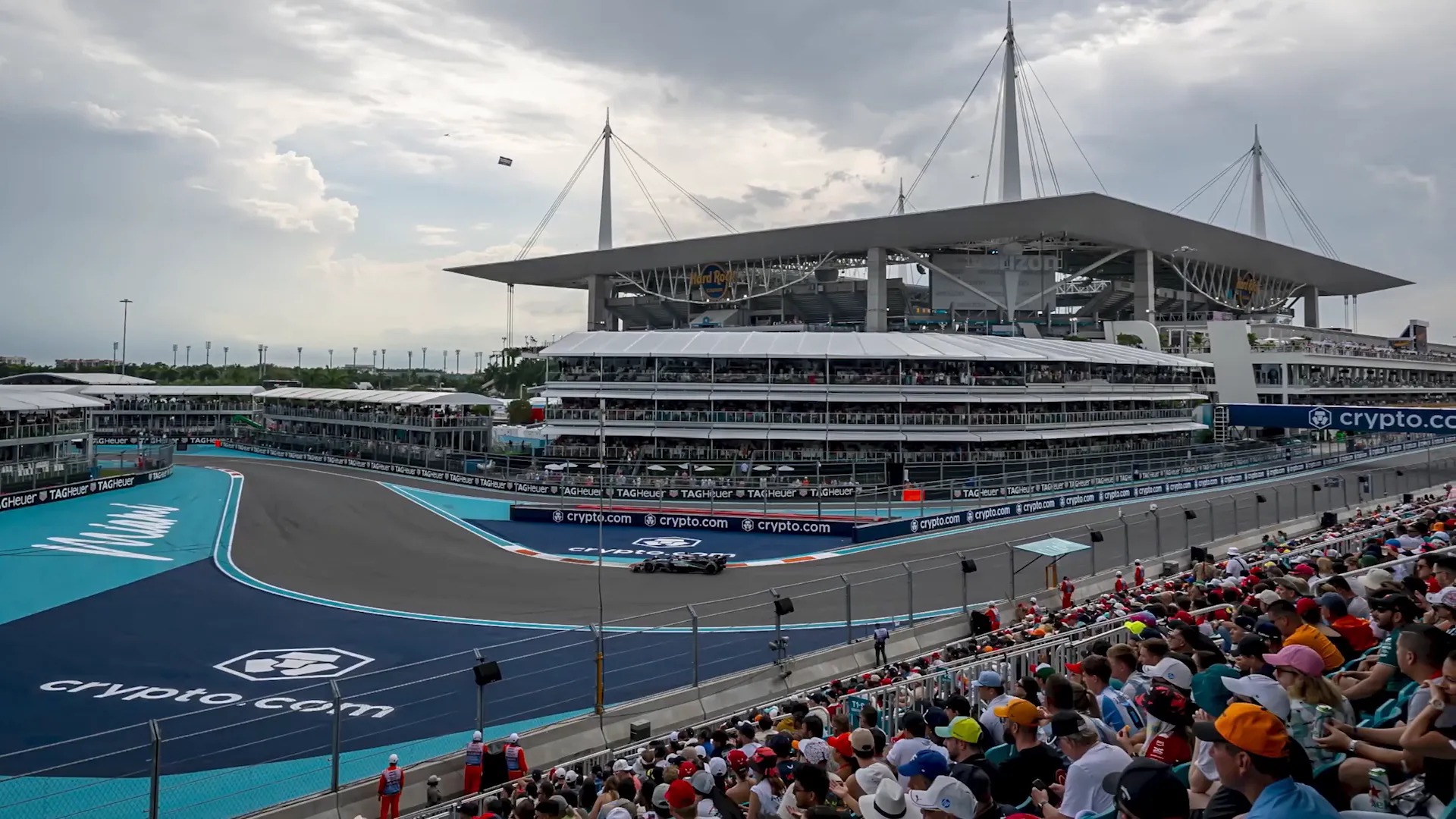 IndyCar track with concrete walls