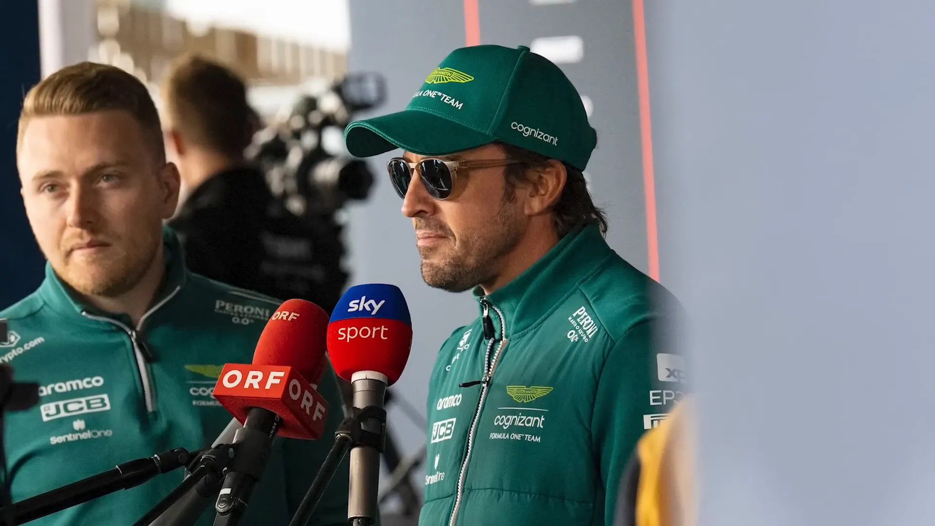 Fernando Alonso with his manager
