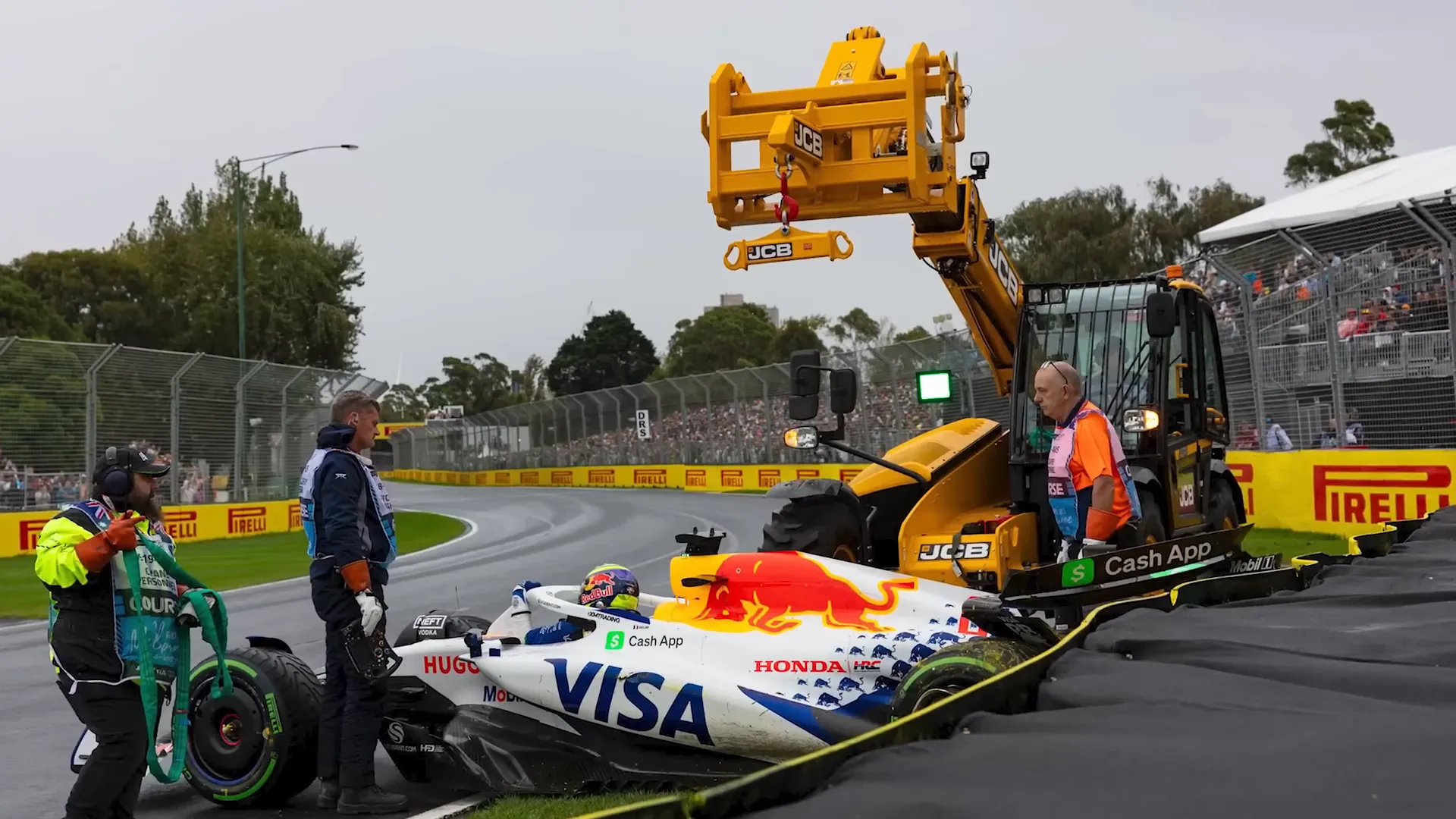 Isack Hadjar's car crash at Australian GP
